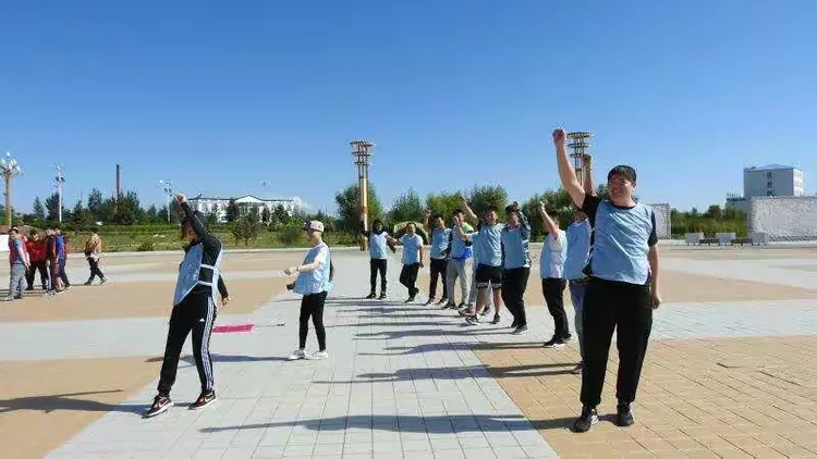 PG电子娱乐官网下载-运动员团队合作默契，共同追逐荣耀的简单介绍