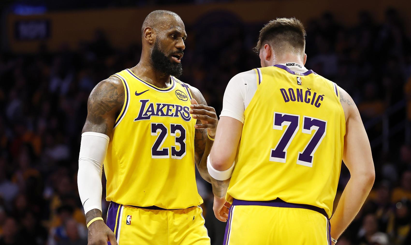 关于湖人险胜太阳，周琦扛起全队的信息