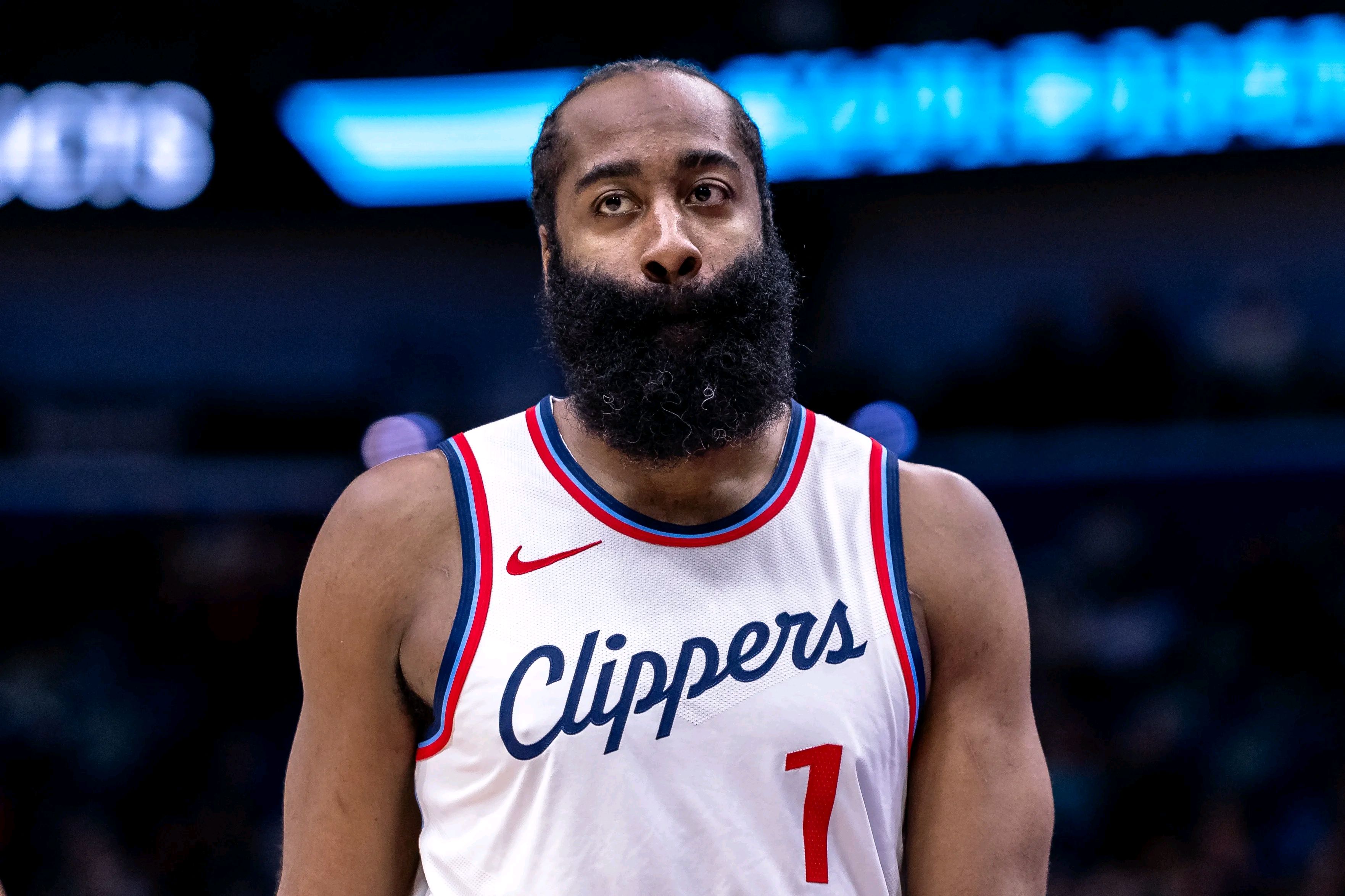 凯尔特人完胜灰熊，哈登点燃赛场