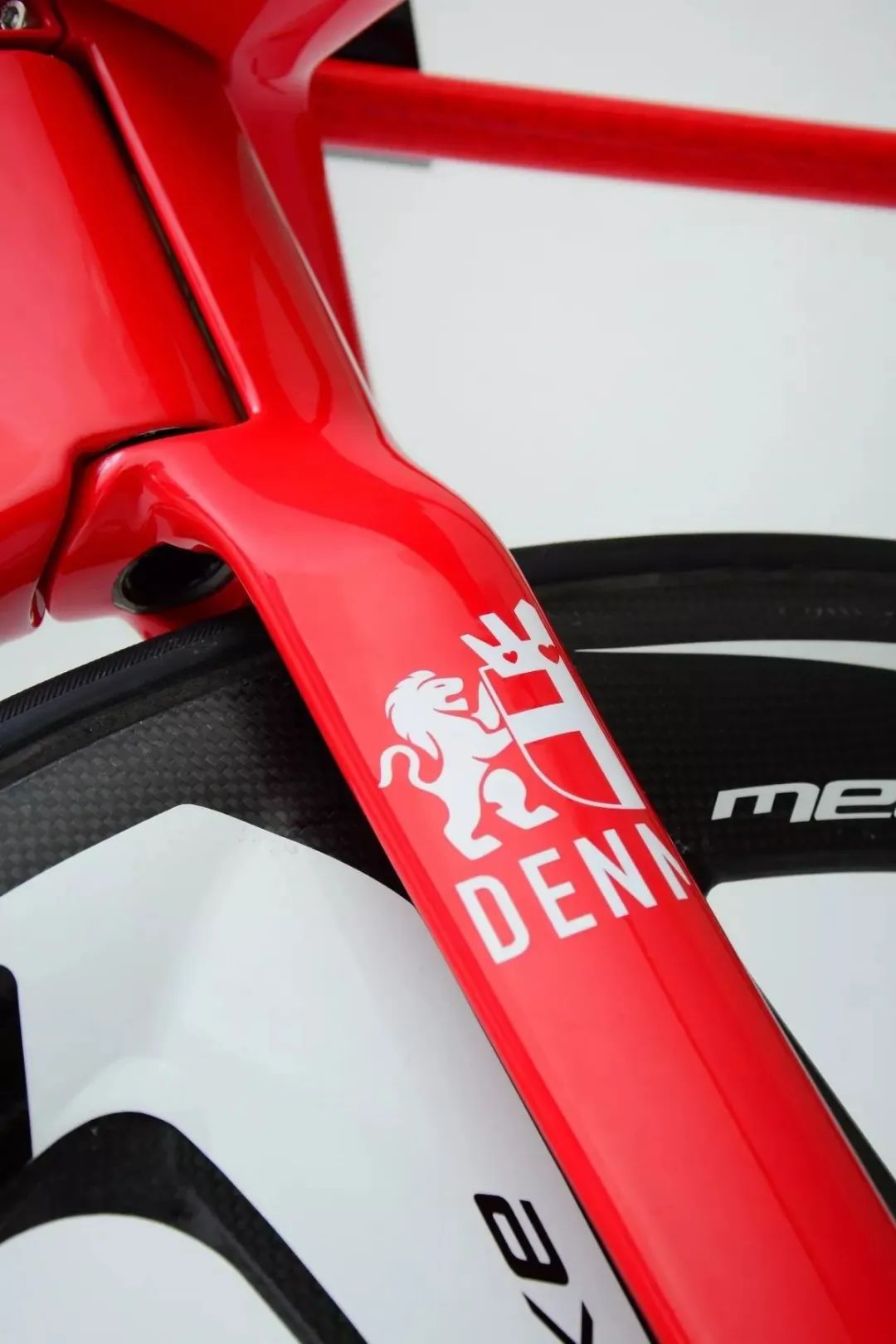 丹麦羽毛球队完胜法国羽毛球队，陶菲克打破历史纪录的简单介绍