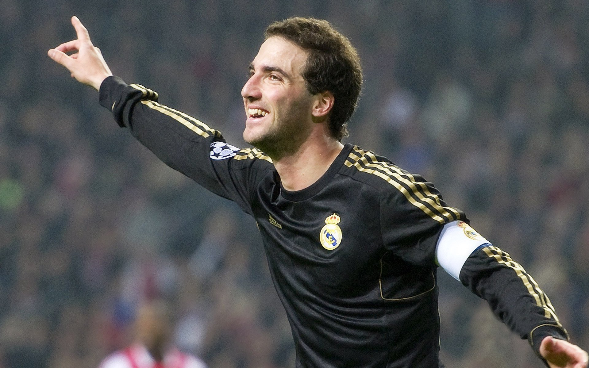 欧冠淘汰赛之夜，特奥大场面先生