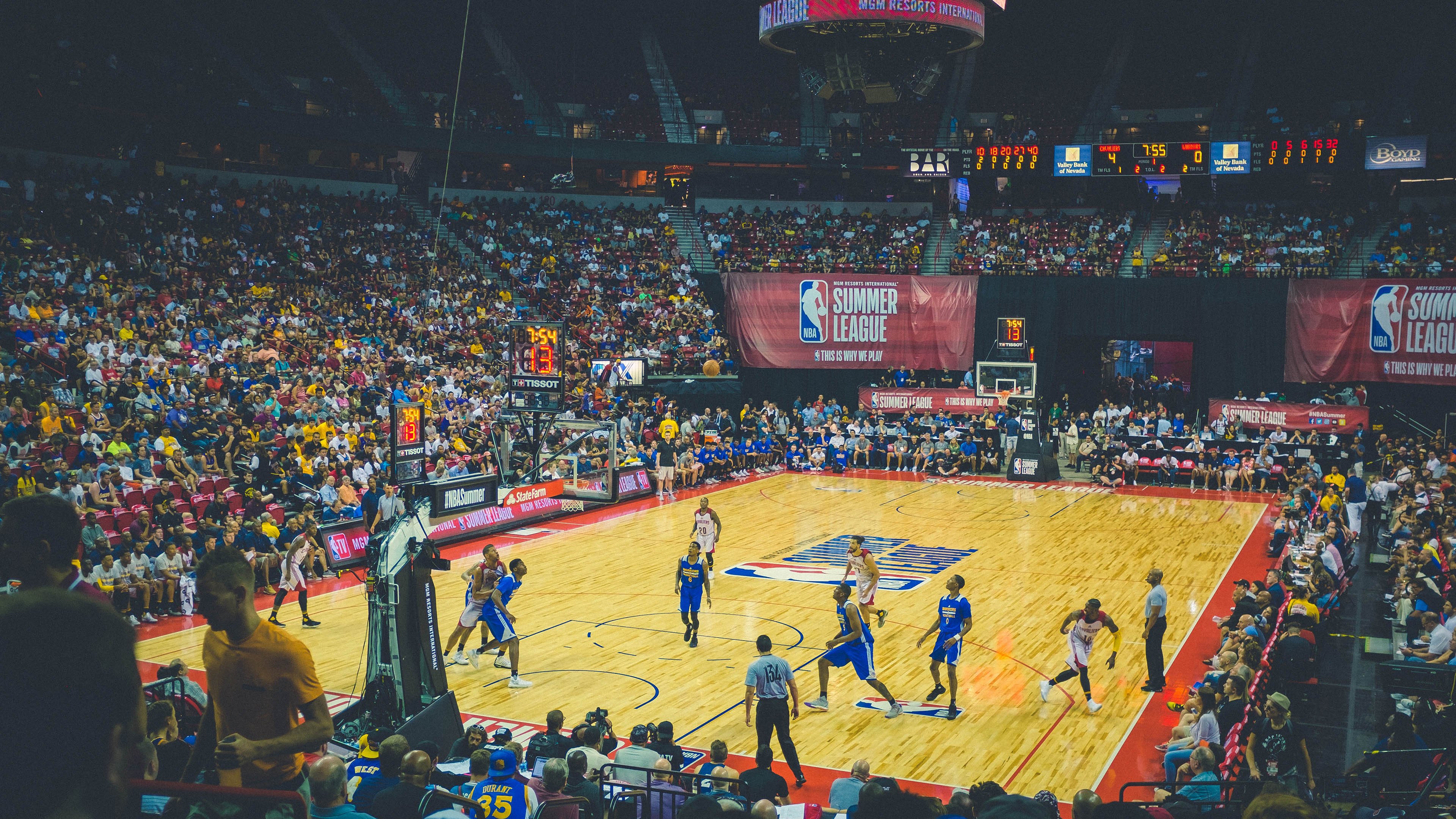 绝杀时刻，切特关键战不手软！浙江队惊险逆转老鹰